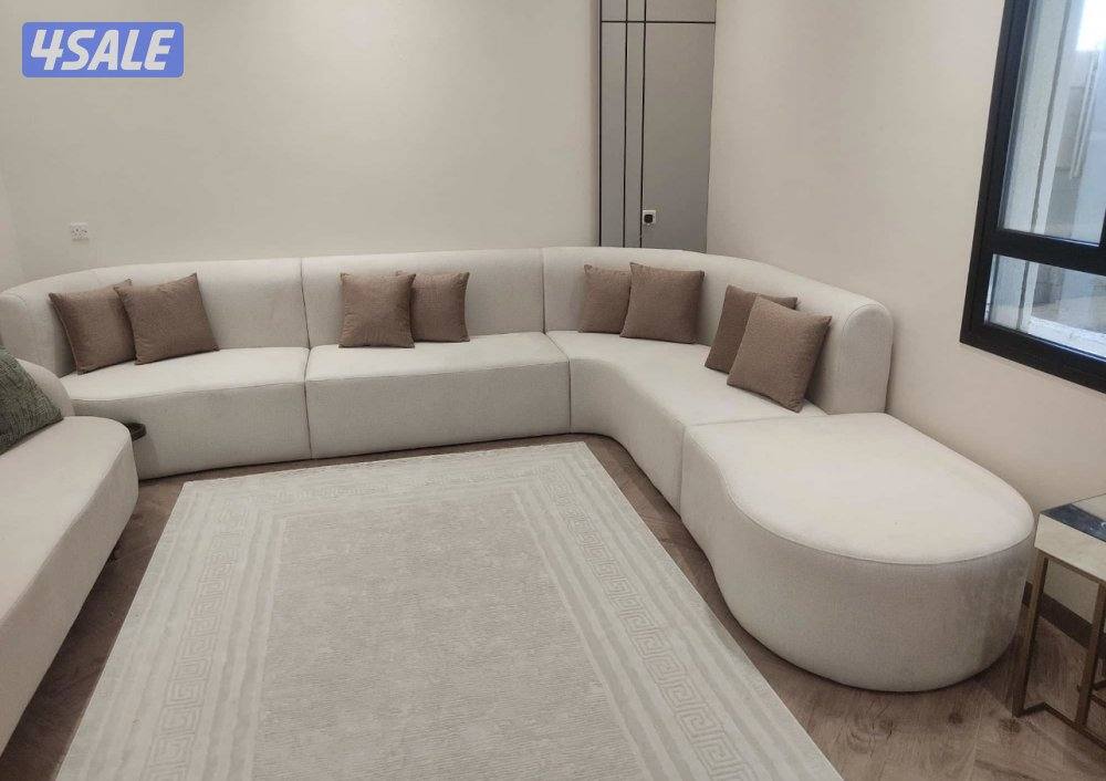 تنجيد وتفصيل ديوانيات مساند كنب صالات جلسات مطارح وستاير ويفي ورول وسج7