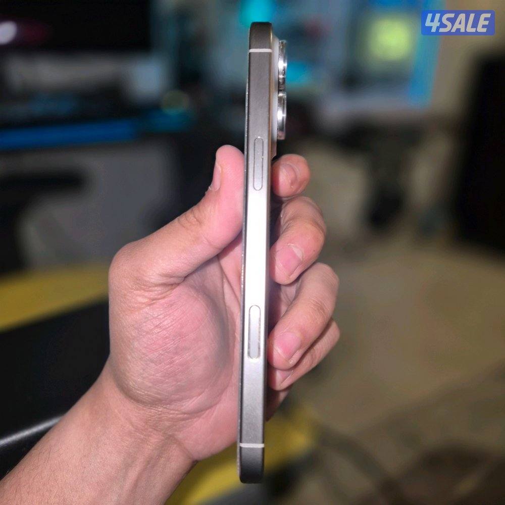 IPHONE 16 PRO MAX 256GB3