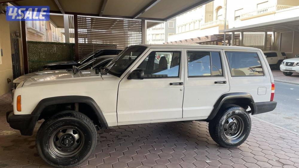 جيب شيروكي جاهز للموسم 20015