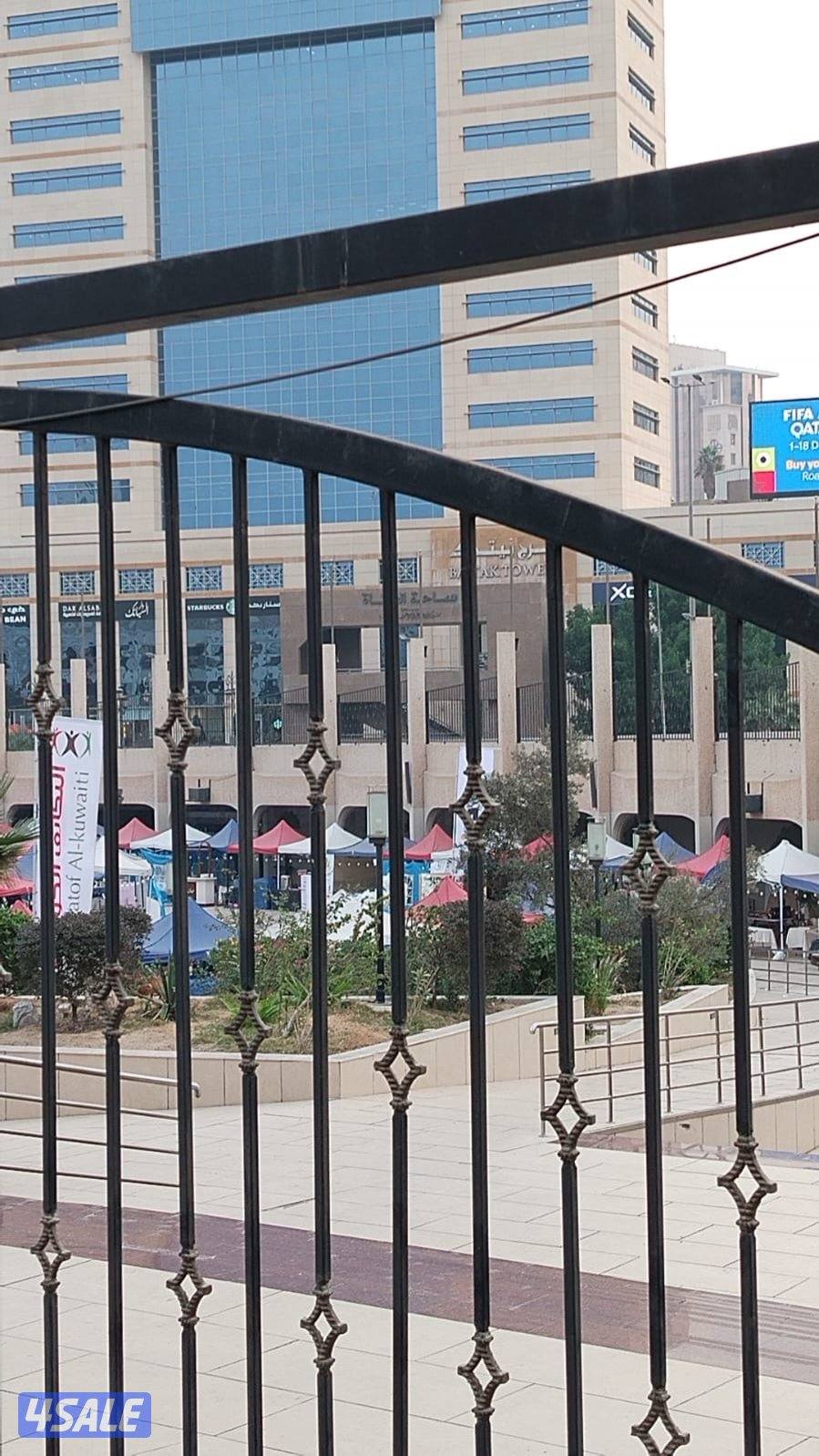 للبيع قسيمة في عجمان مساحة 10.000 قدم في منطقة ليواره 2 خط ثاني من الب0