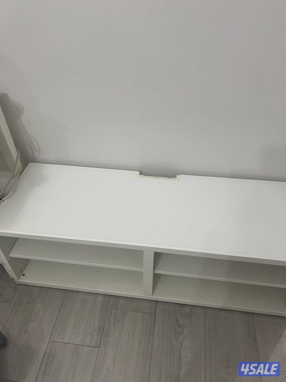 البيع طاوله وبرمه وطاولة وسط0