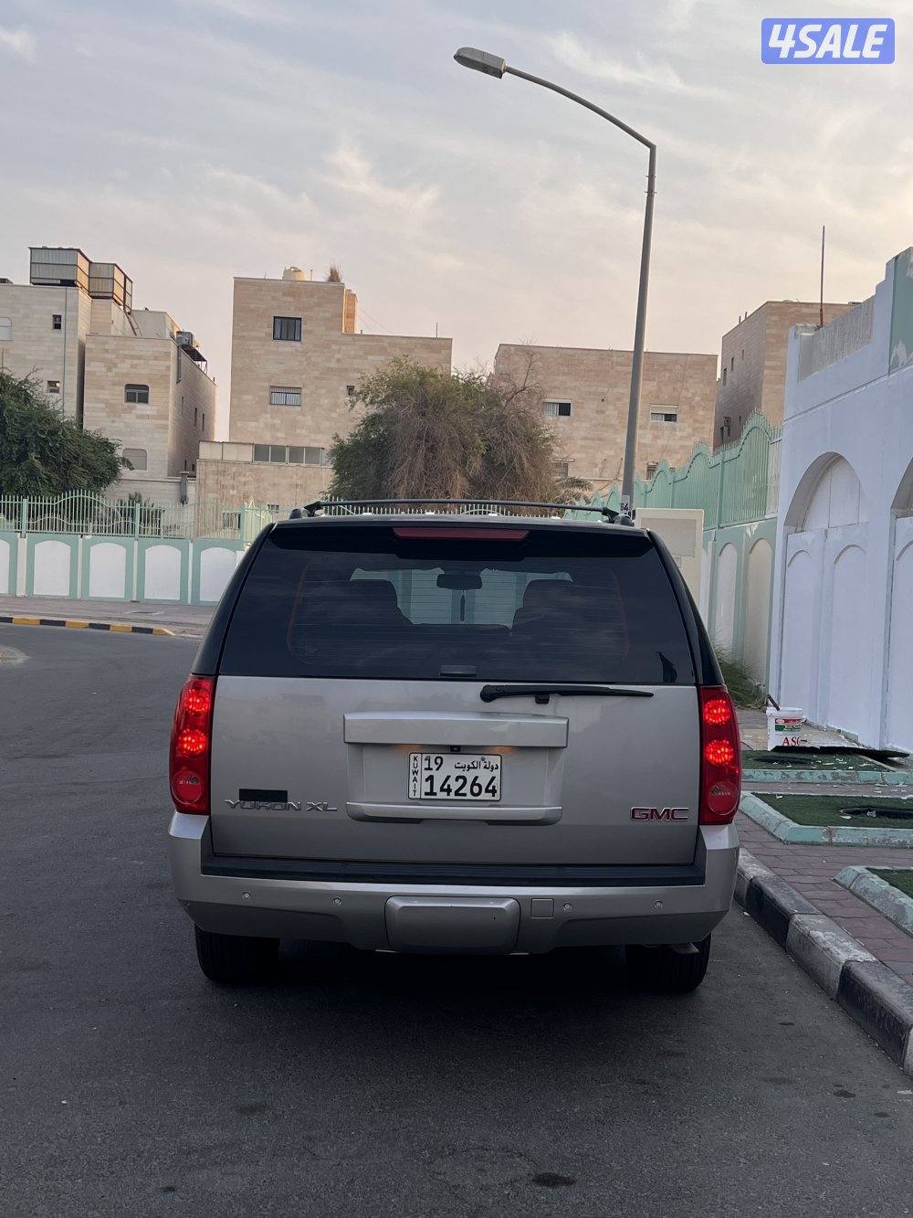 سوبرمان وارد وكالة الكويت GMC مخزن3