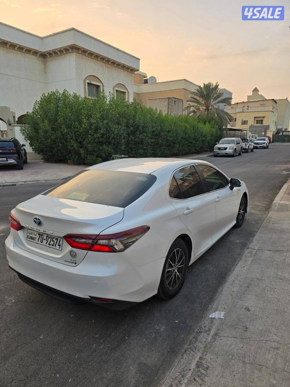 كامري هايبرد عداد 50 ألف فقط1