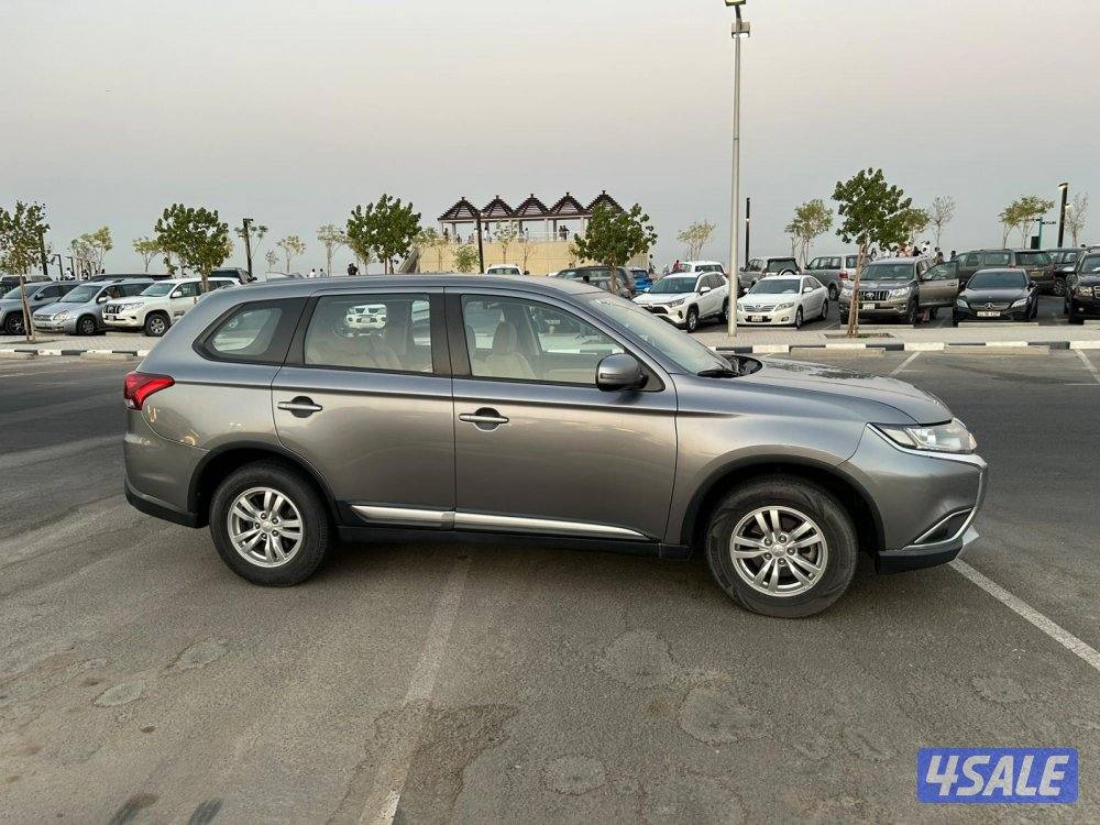 للبيع: ميتسوبيشي أوتلاندر 20171