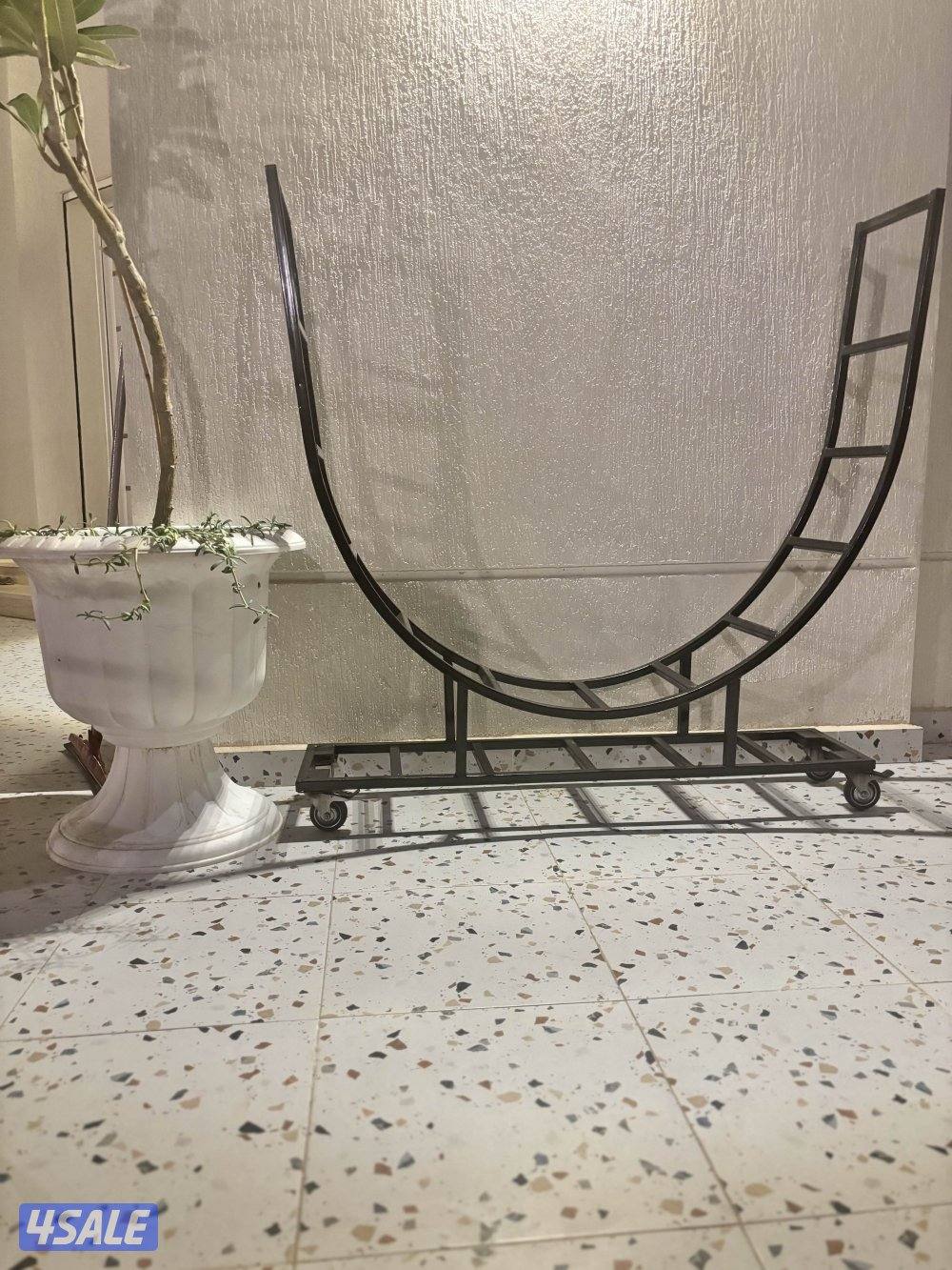 ستاند للحطب حديد10