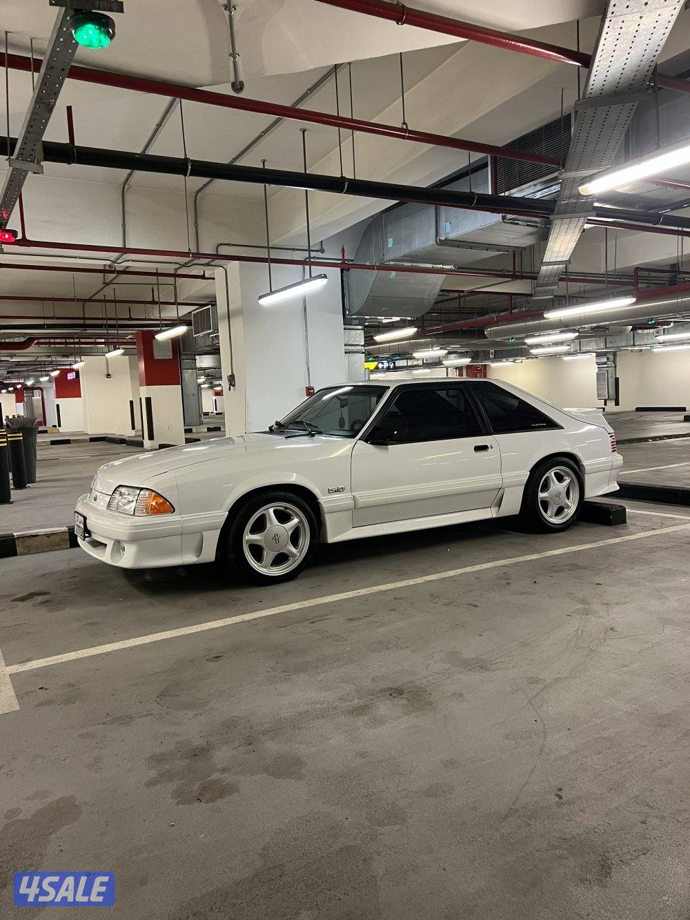 للبيع موستنج GT موديل 92 ابيض من داخل رصاصي وارد امريكا شرط الفحص1