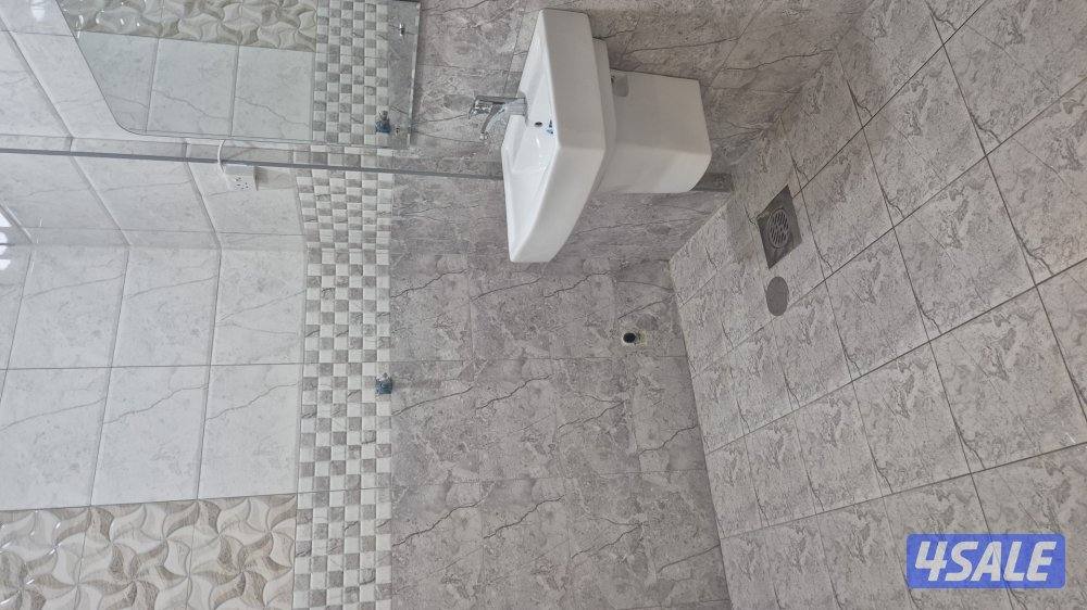 لايجار شقه بالرقه ٣غرف وصاله ومطبخ و٣حمام وغرفه للخادمه مكيف مركزي2