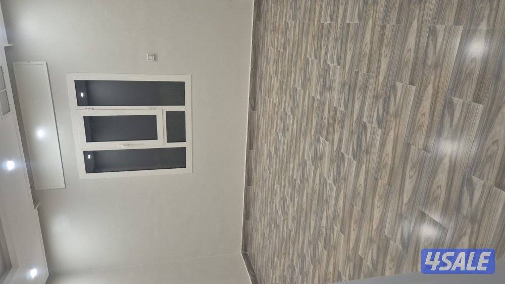 لايجار شقه بالرقه ٣غرف وصاله ومطبخ و٣حمام وغرفه للخادمه مكيف مركزي4