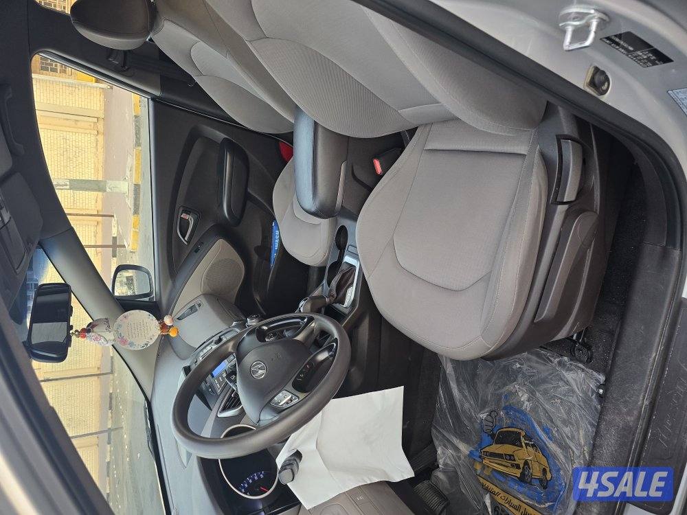 للبيع توسان موديل 2014 ماشي 55 الف4