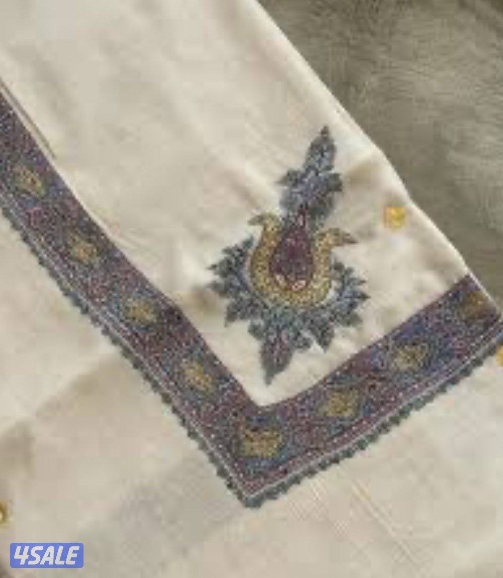 للبيع شالات عمانية قماش مميز%1