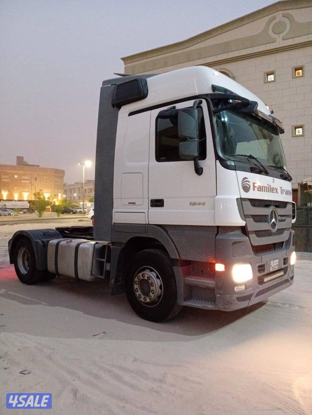 راس مرسيدس اكتروس ميقا سبيس MB3 موديل 2011 وارد ألمانيا 🇩🇪 (بيعه سريعه4