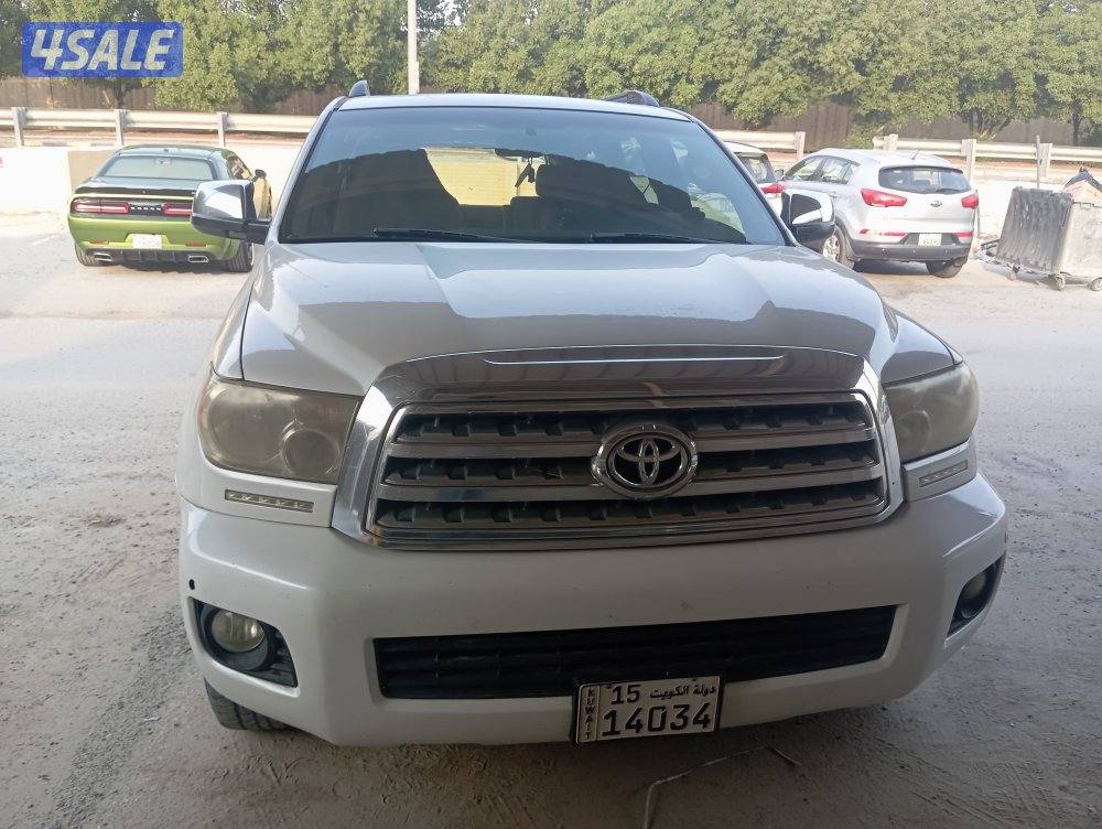 سكويا٢٠٠٩ بدون دبل اللون ابيض داخليه بيج فتحه  بحاله ممتازه5