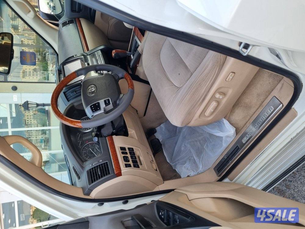 للبيع لاندكروزر موديل 2015 6 سلندر8