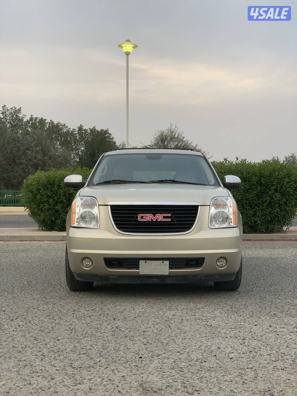 للبيع سوبربان موديل 2008 شرط الفحص1