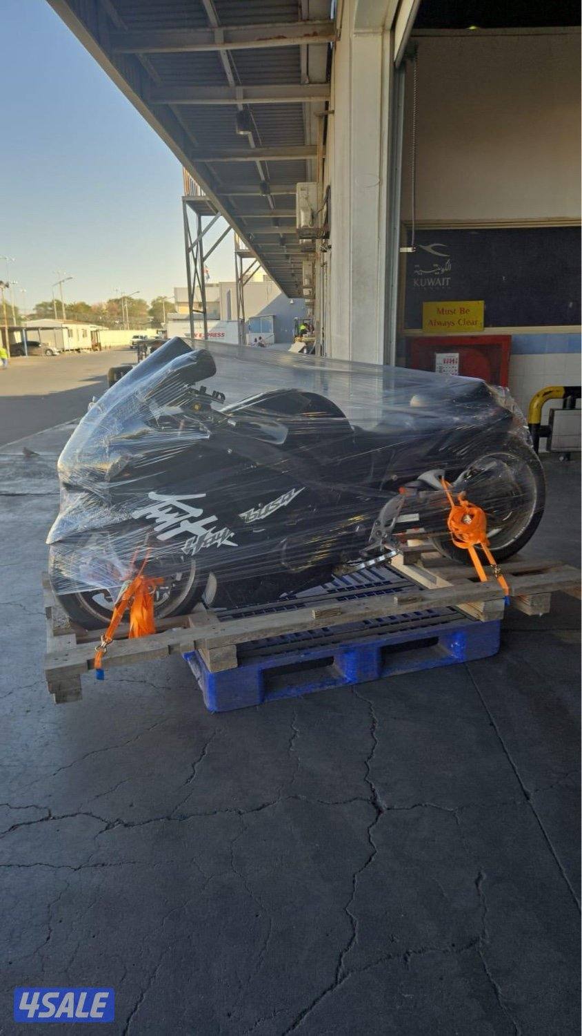 للبيع سيكل هايبوسا 2013 نغمتين ، وسيكل جداً نظيف والصامل ماقصر معاه 👋🏻2