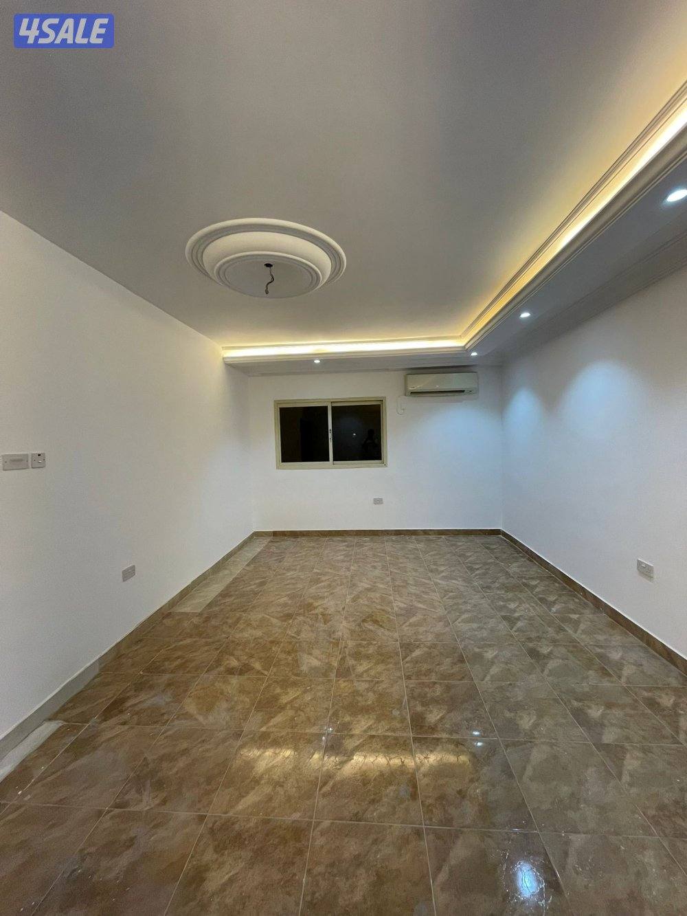 شقه 5 غرف 2 حمام مطبخ وصاله البيوت الصفر + مصفط سياره واحد8