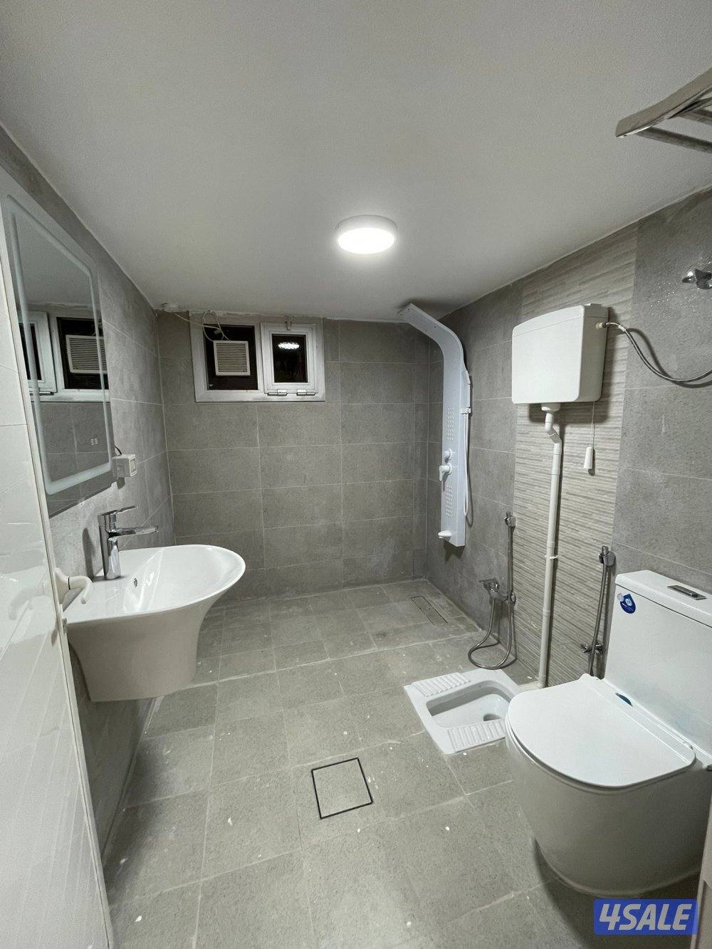 شقه 5 غرف 2 حمام مطبخ وصاله البيوت الصفر + مصفط سياره واحد9