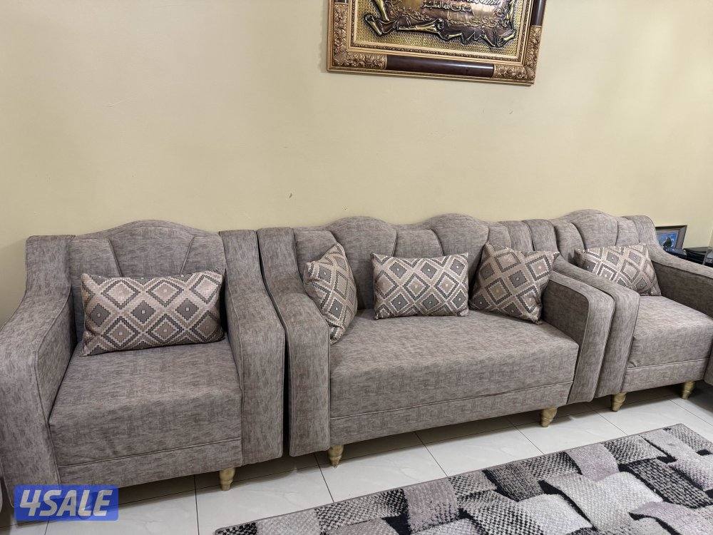 طقم كنب نظيف،، لون بيج، استخدام بسيط، مناسب للمجلس والصالون2