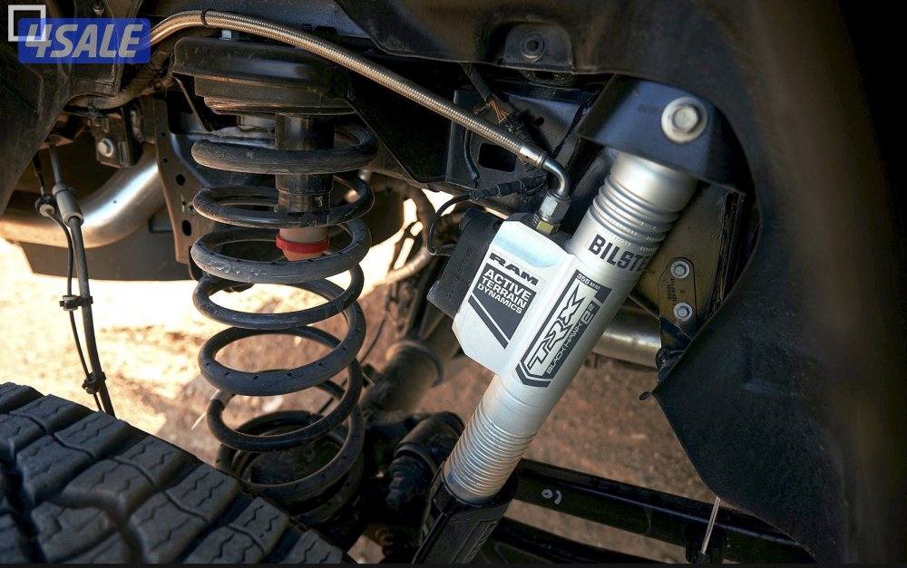 دعامية+ شاصة حماية اسفل الدعامية  + سبرنقات خلفية RAM TRX2