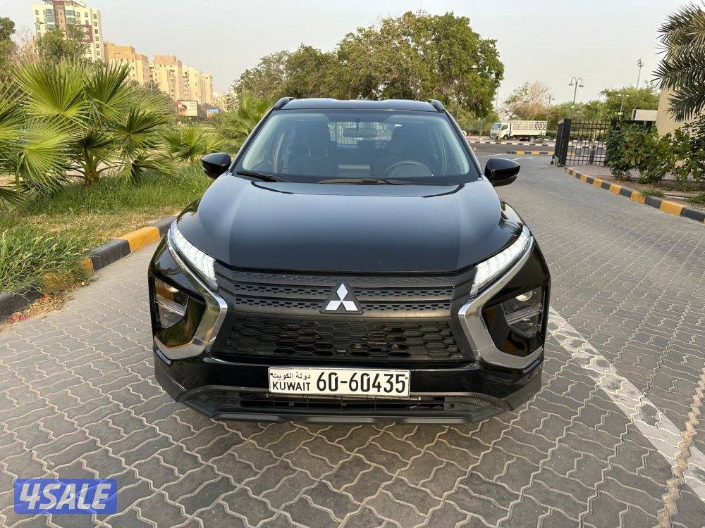 للبيع جيب ميتسوبيشي كليبس9