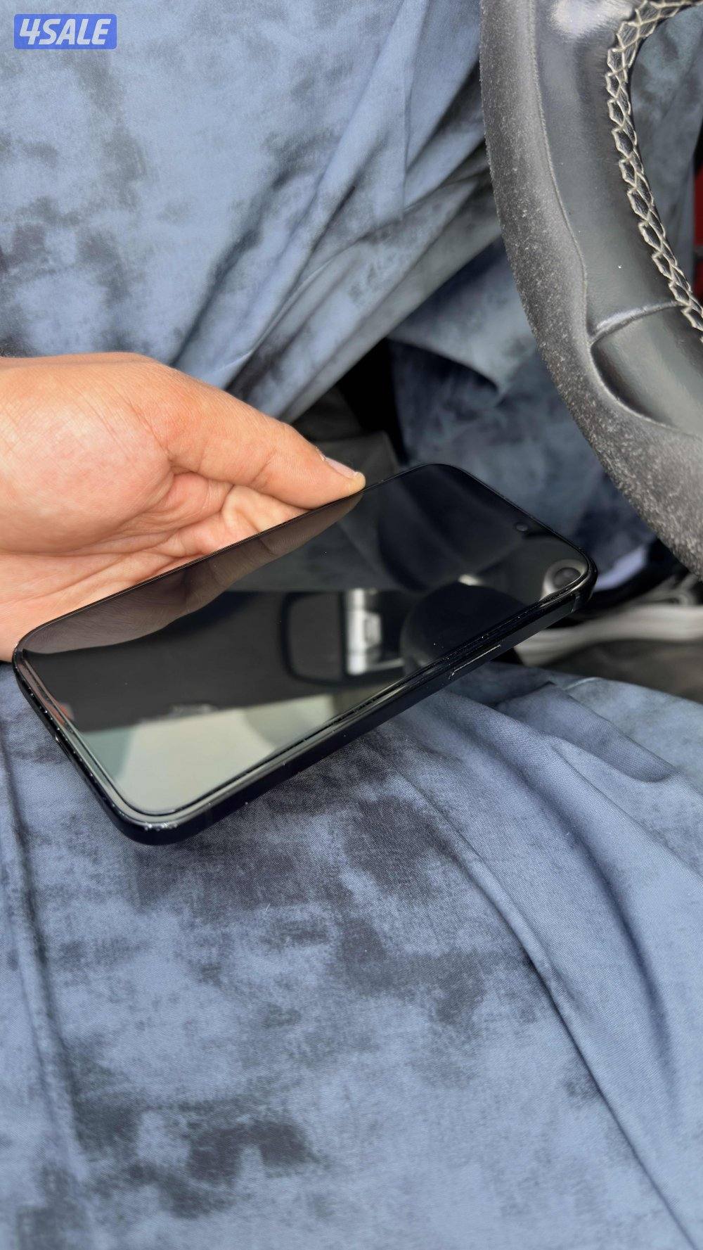 للبيع ايفون 15 256GB1