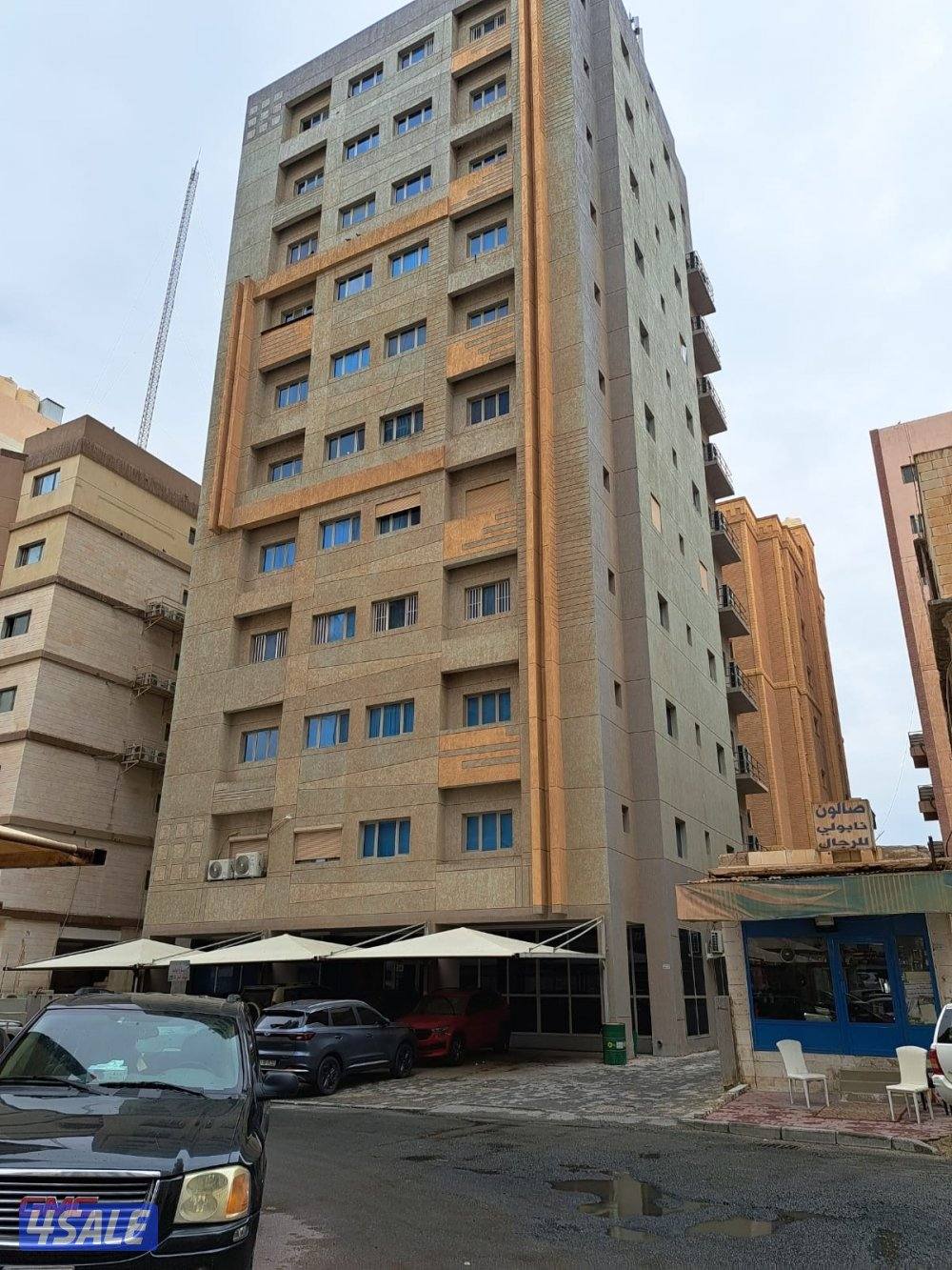 للبيع شقة في السالمية مساحة 108 3 غرف 3 حمامات صاله ومطبخ1