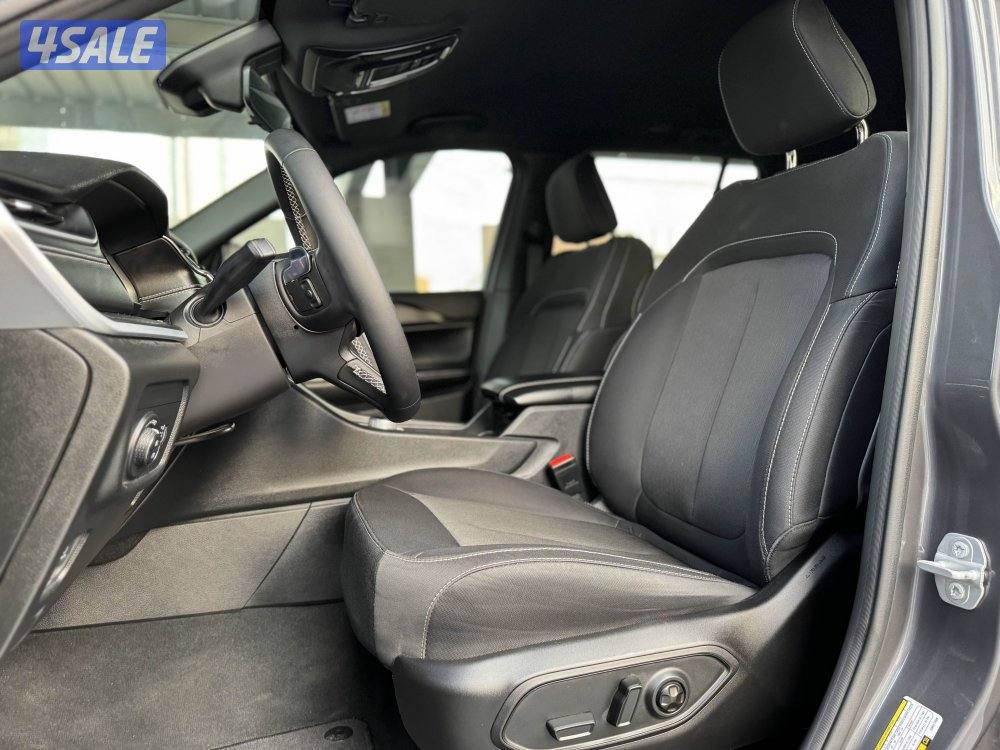 Grand Cherokee Laredo 2024 / 13 km / المالك الاول7