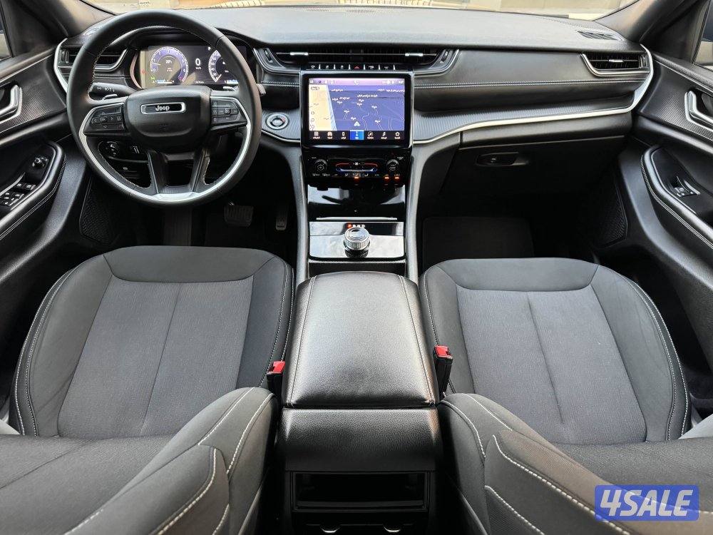 Grand Cherokee Laredo 2024 / 13 km / المالك الاول13