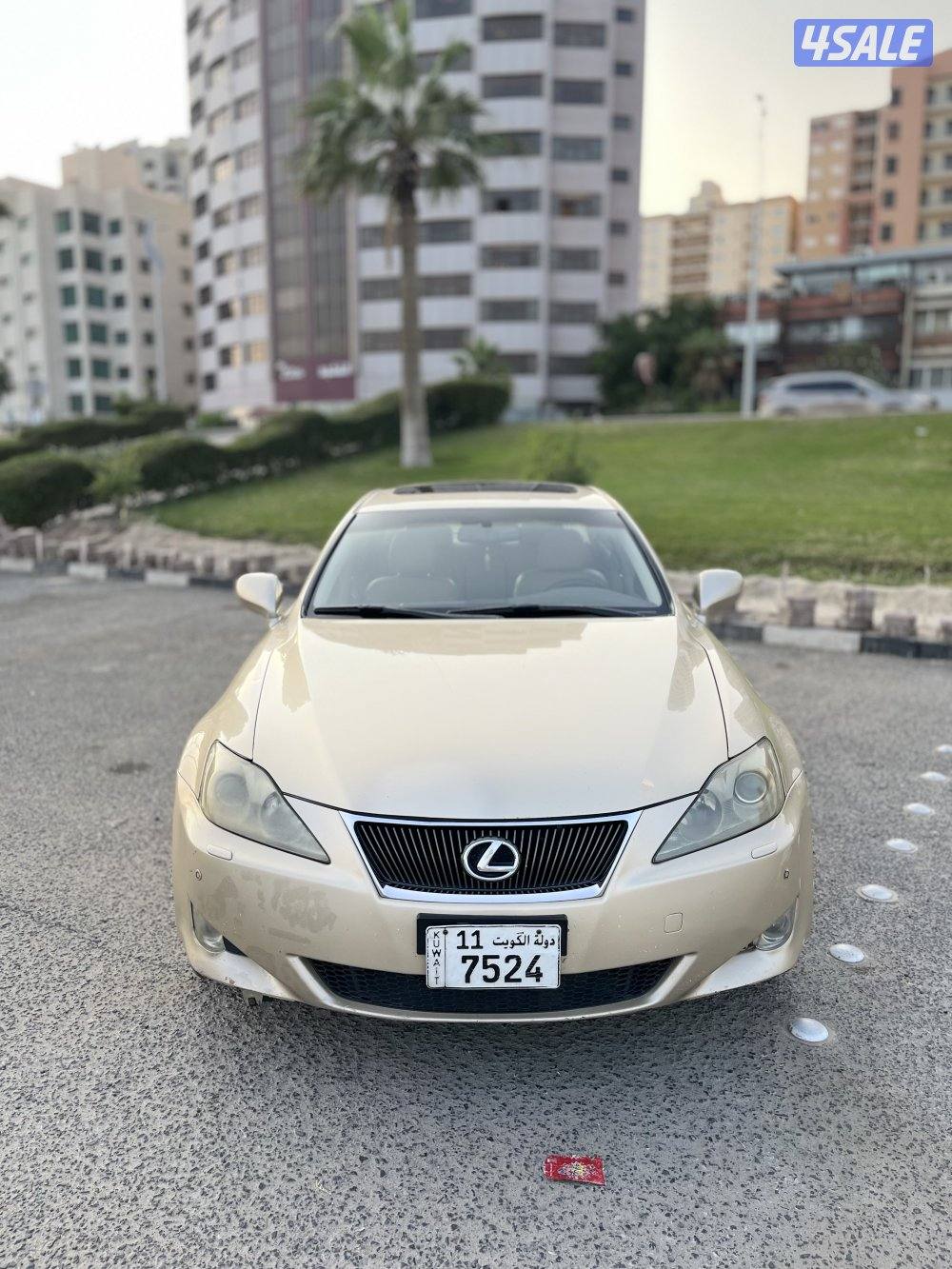 لكزس is 300 موديل 2007 كامل المواصفات 6 سلندر وارد الوكاله شرط الفحص2