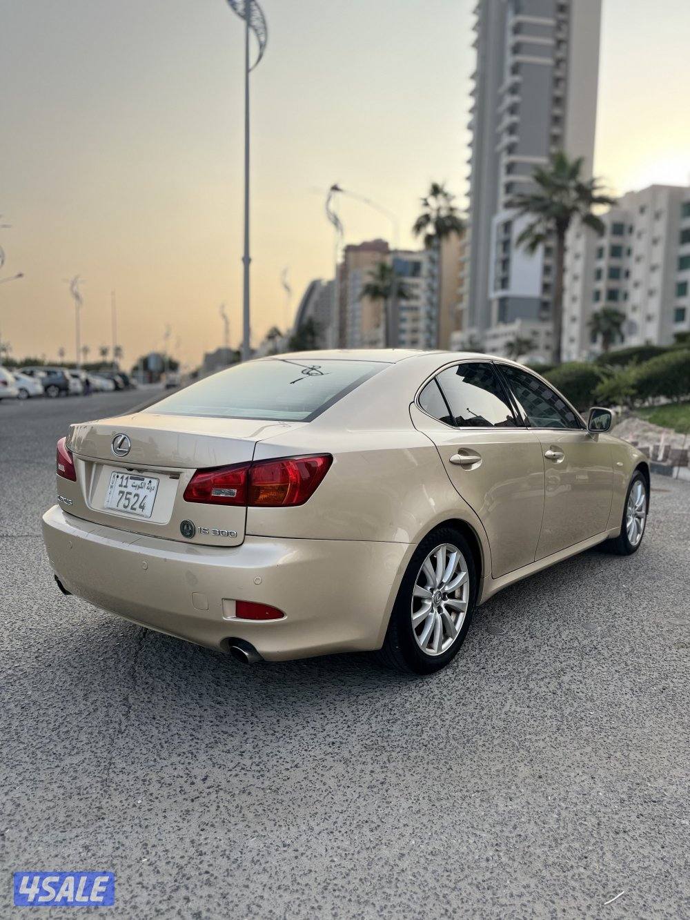 لكزس is 300 موديل 2007 كامل المواصفات 6 سلندر وارد الوكاله شرط الفحص3