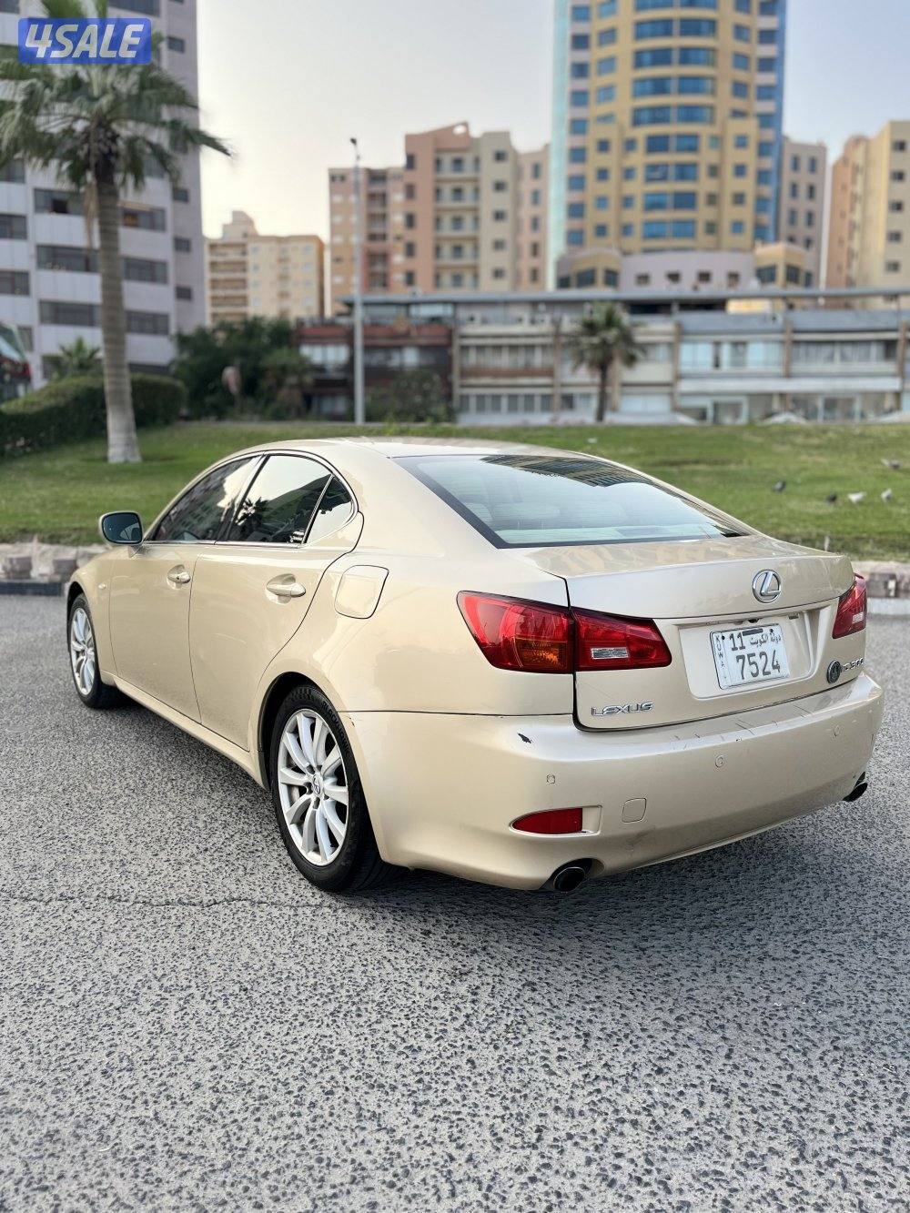 لكزس is 300 موديل 2007 كامل المواصفات 6 سلندر وارد الوكاله شرط الفحص4