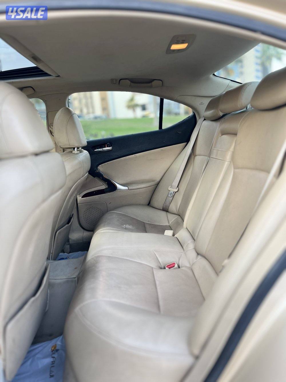 لكزس is 300 موديل 2007 كامل المواصفات 6 سلندر وارد الوكاله شرط الفحص9