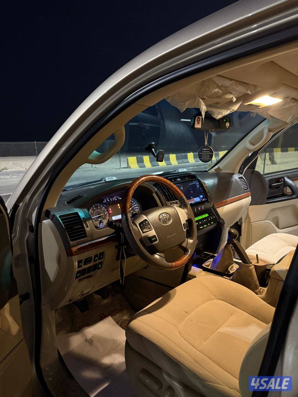 لاندكروزر 20125