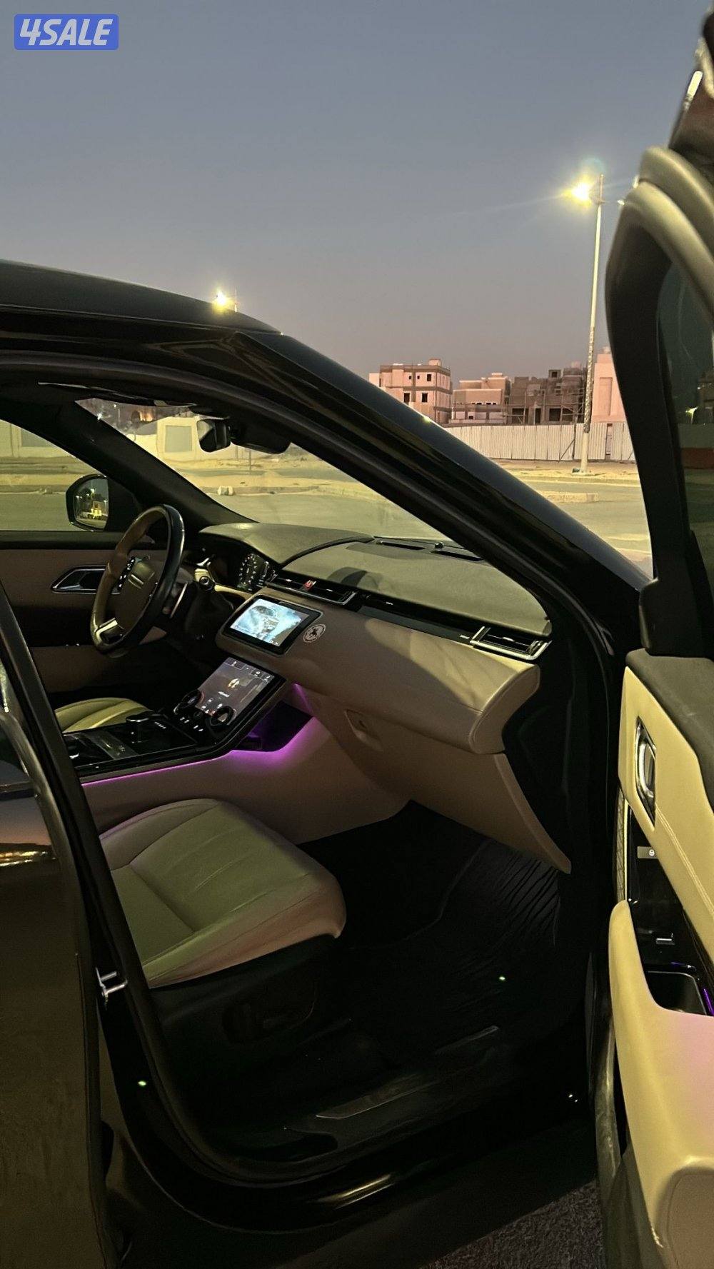 رنج روفر فيلار4