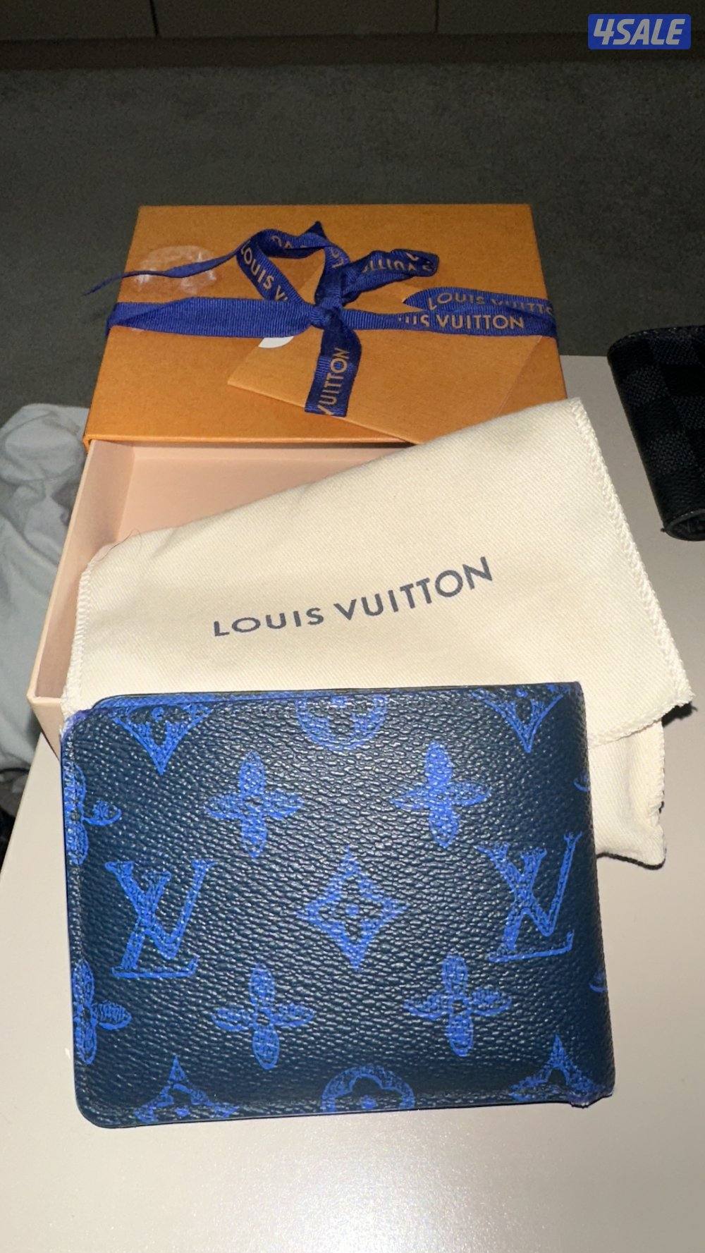 للبيع بوكين من LV مستعملين1