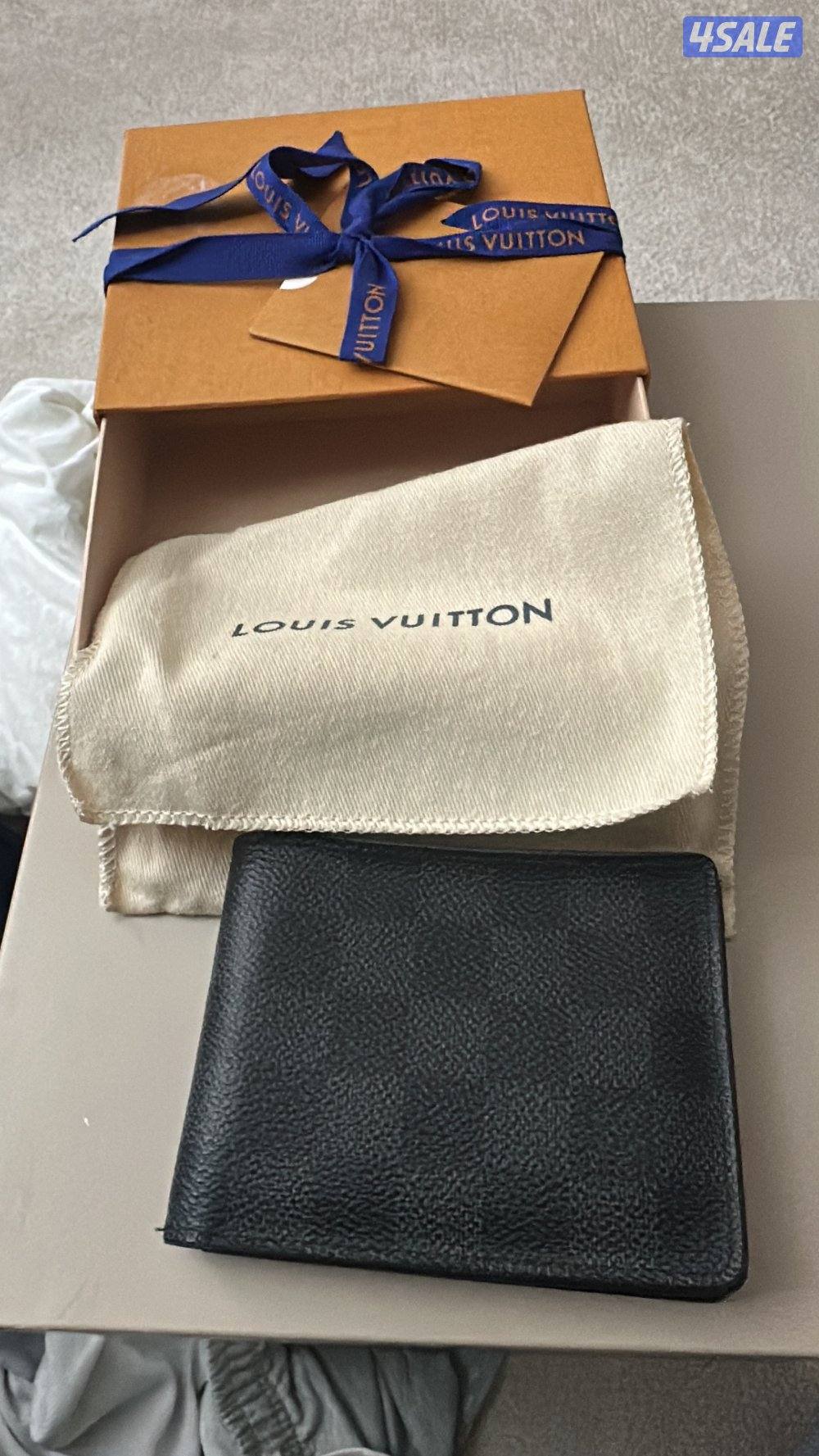 للبيع بوكين من LV مستعملين2