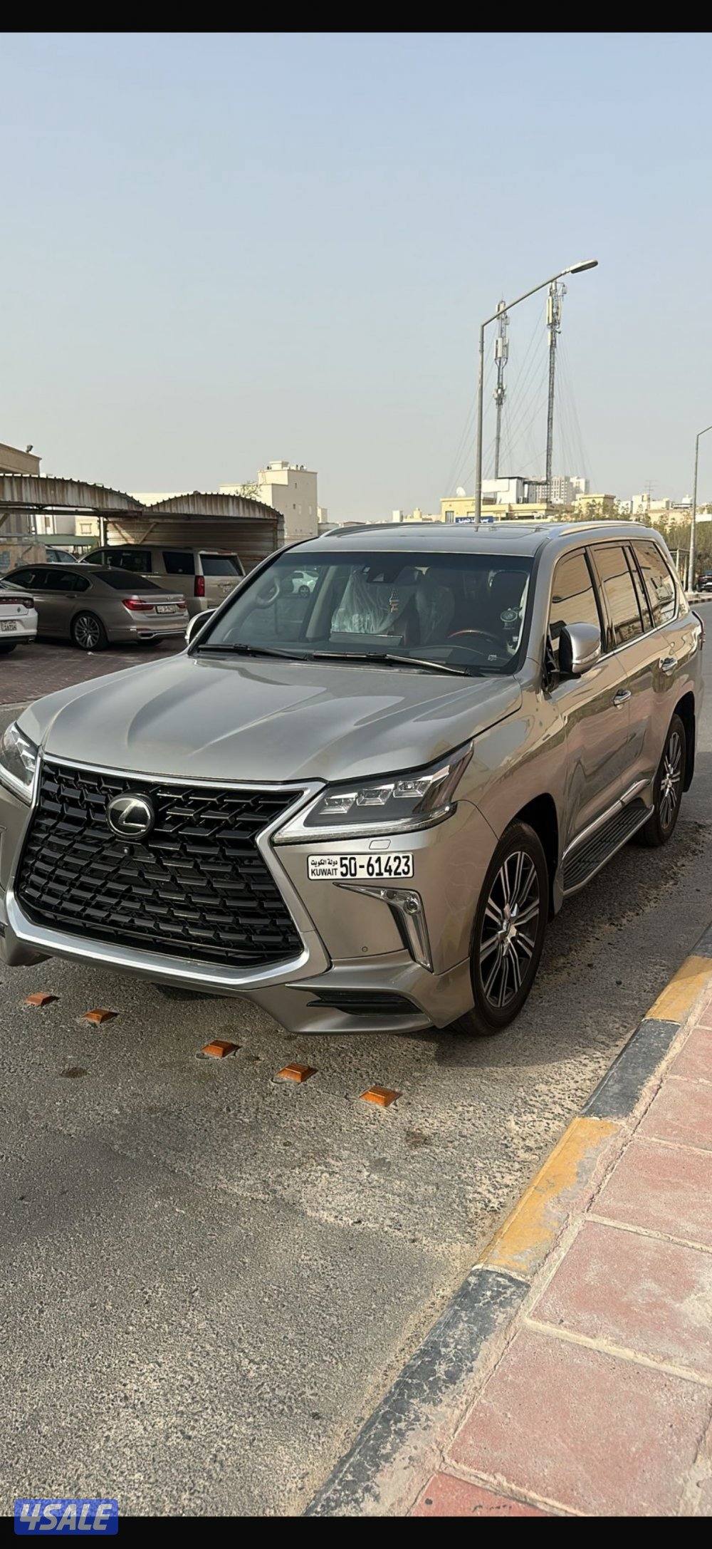 جيب لكزس 20181