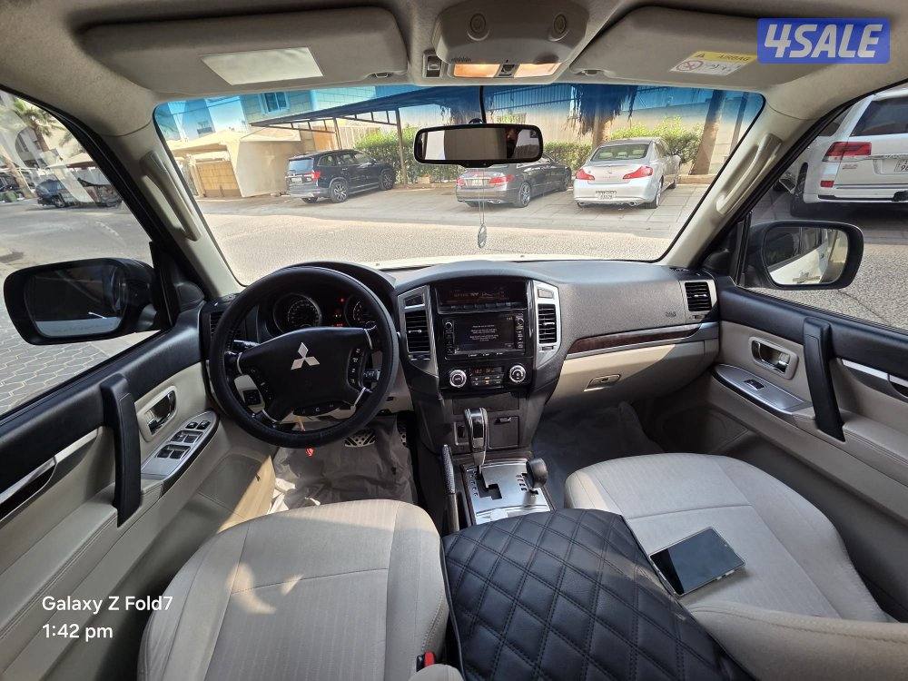 Mitsubishi pajero 20194