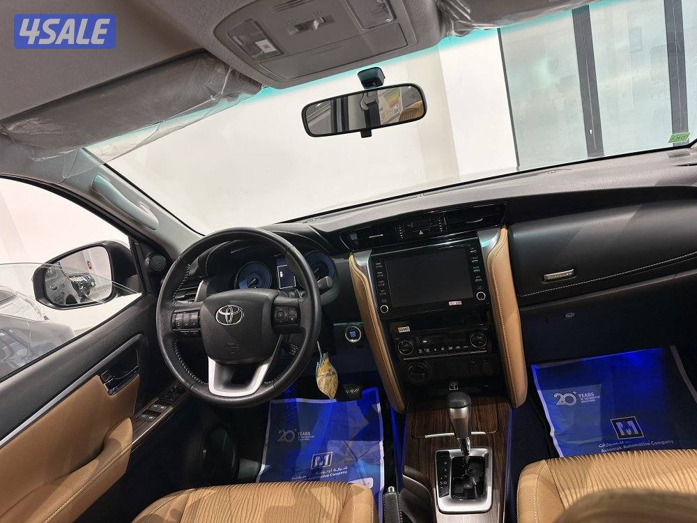 تويوتا فورتينر موديل 20233