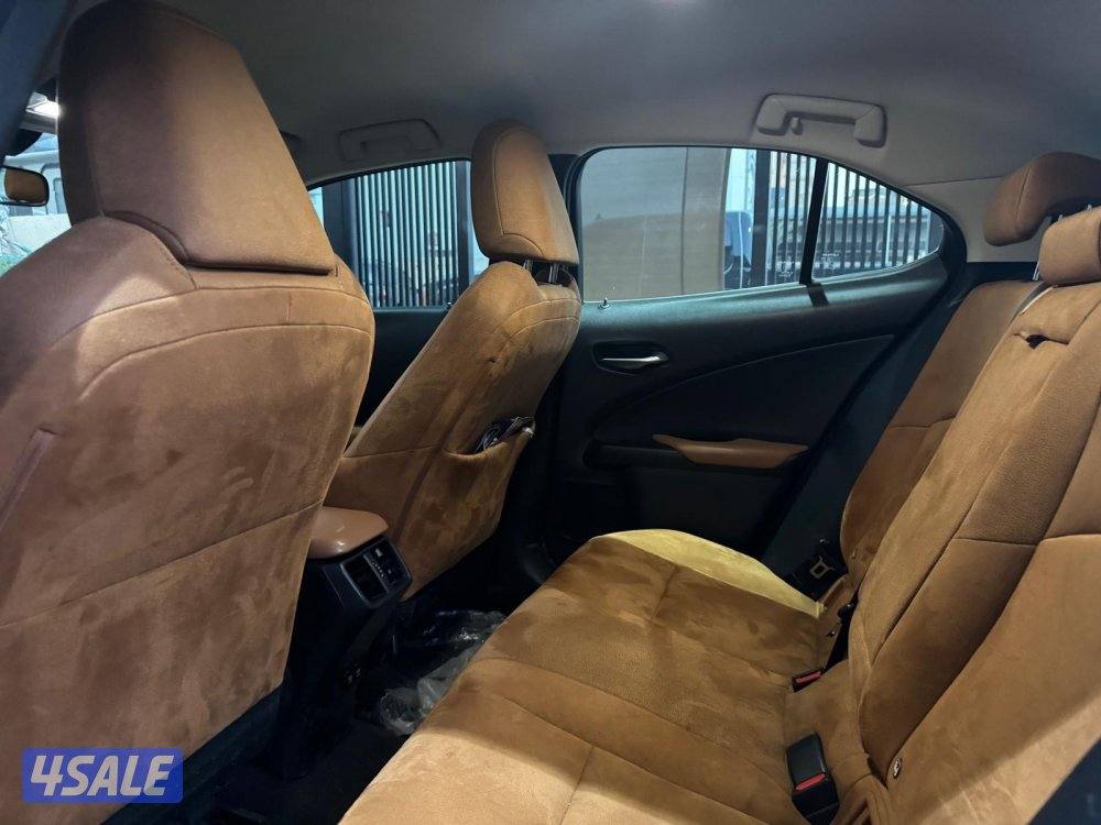 لكزس UX موديل ٢٠١٩2