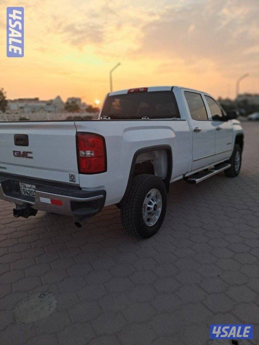 للبيع وانيت سيرا موديل 2019 ماشي 88 الف غمارتين شرط الفحص4