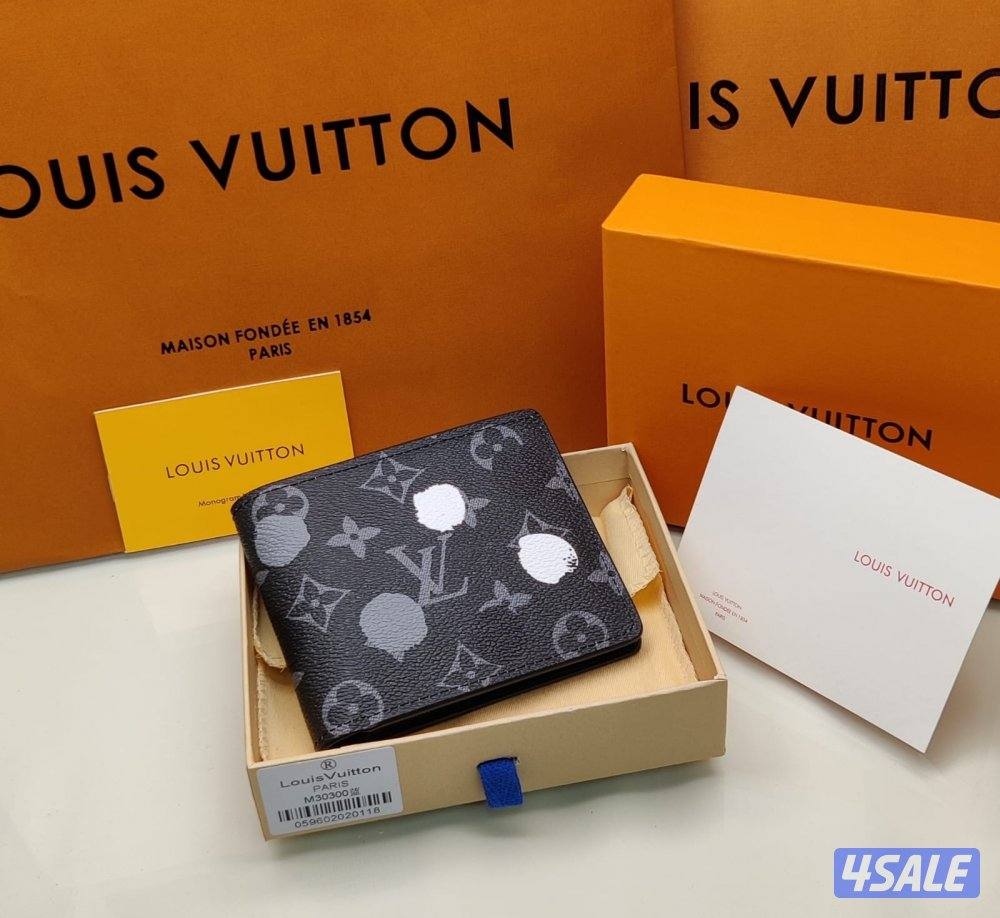 محفظة الدرجة الأولى… لأن الفخامة تبدأ من التفاصيل.4