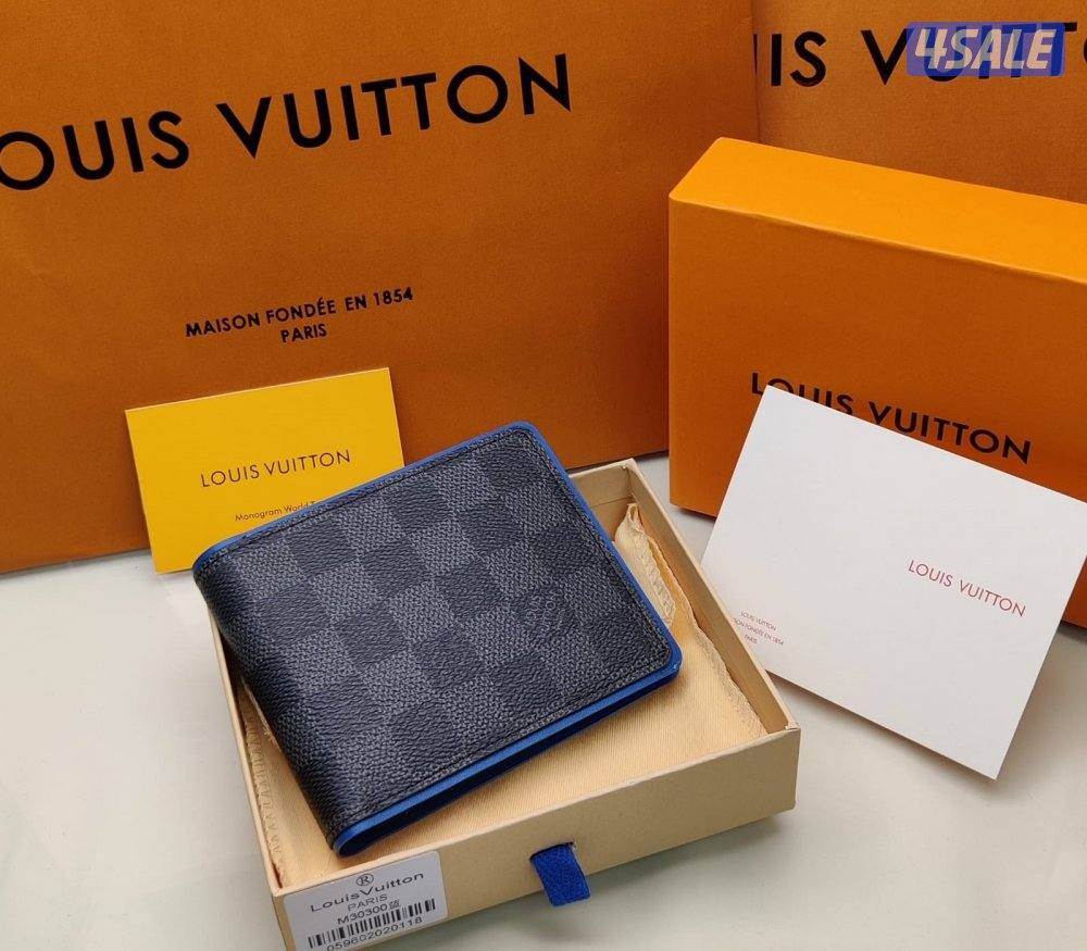 محفظة الدرجة الأولى… لأن الفخامة تبدأ من التفاصيل.10