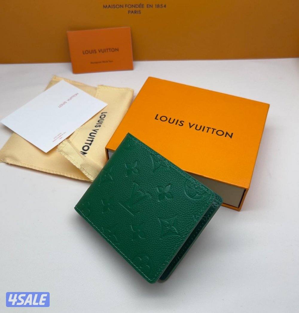 محفظة الدرجة الأولى… لأن الفخامة تبدأ من التفاصيل.14