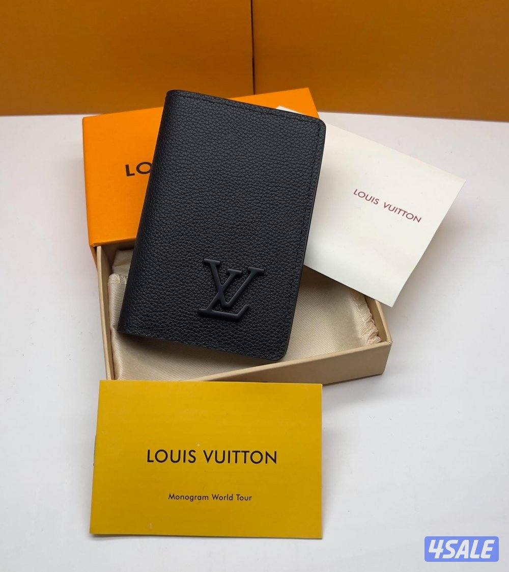 محفظة الدرجة الأولى… لأن الفخامة تبدأ من التفاصيل.15