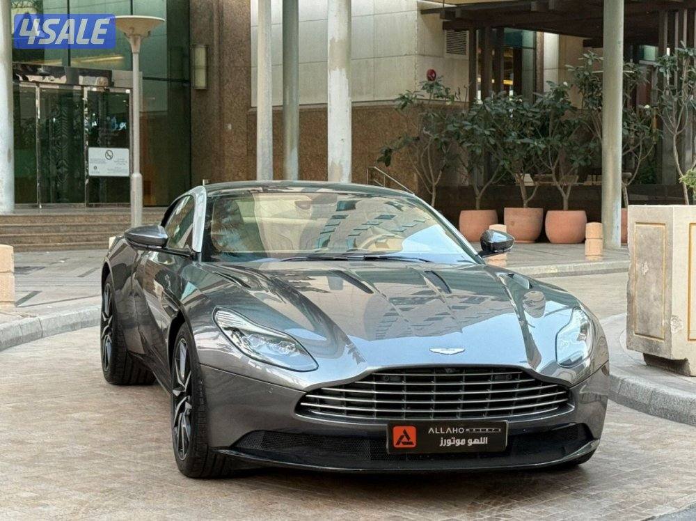 اوستن مارتنDP11 LAUNCH EXITIONموديل2017 عداد21الف وارد الكويت1