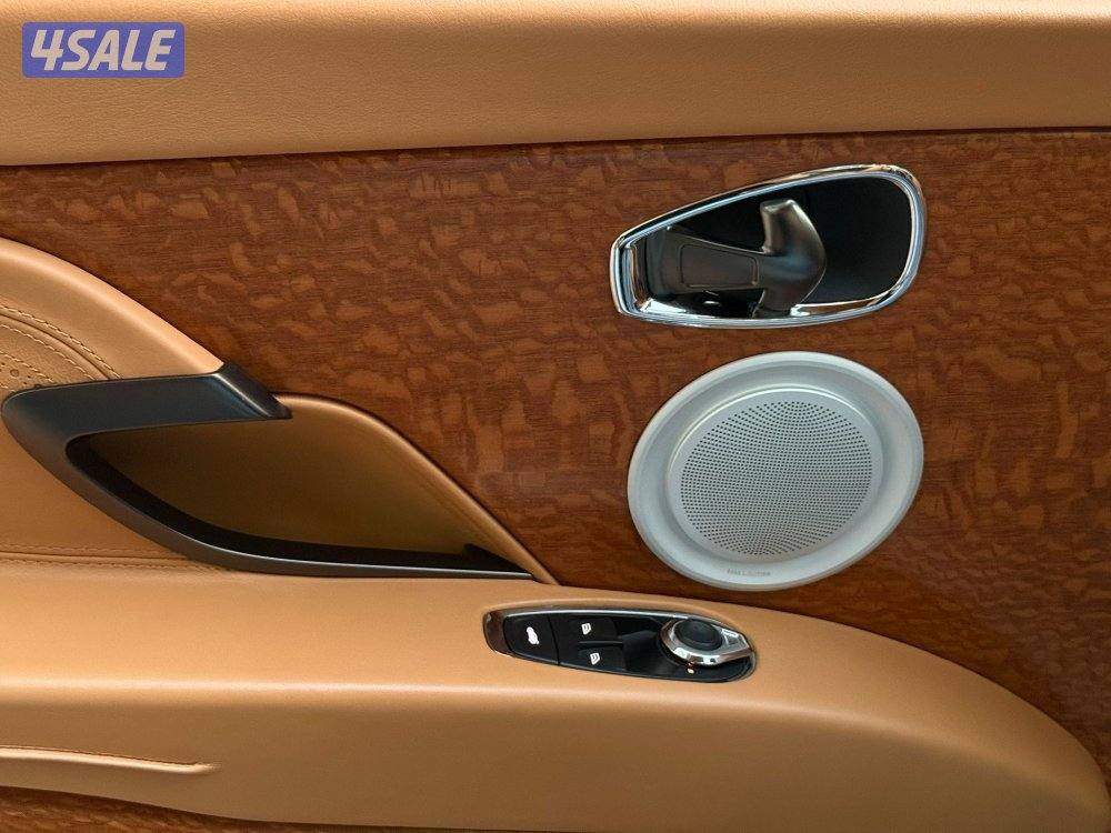 اوستن مارتنDP11 LAUNCH EXITIONموديل2017 عداد21الف وارد الكويت10