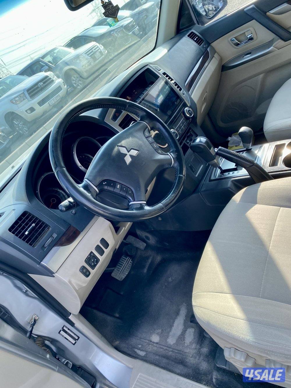 باجيرو GLS الملا موديل 2018 عداد 2017