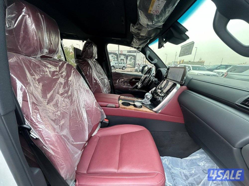 لكزس LX600 درجة اولى  twinturbo .V65