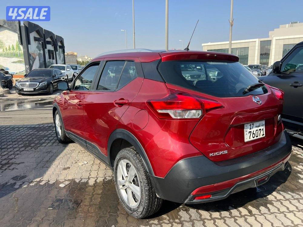 نيسان كيكس1